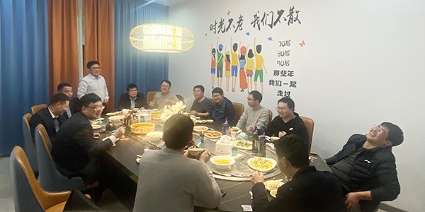 前迅市场部小聚——行而不辍、未来可期！